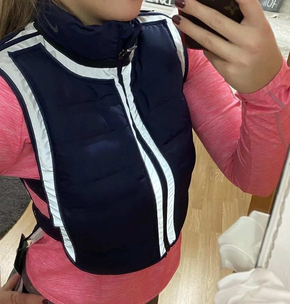 Dámská reflexní vesta Nike
