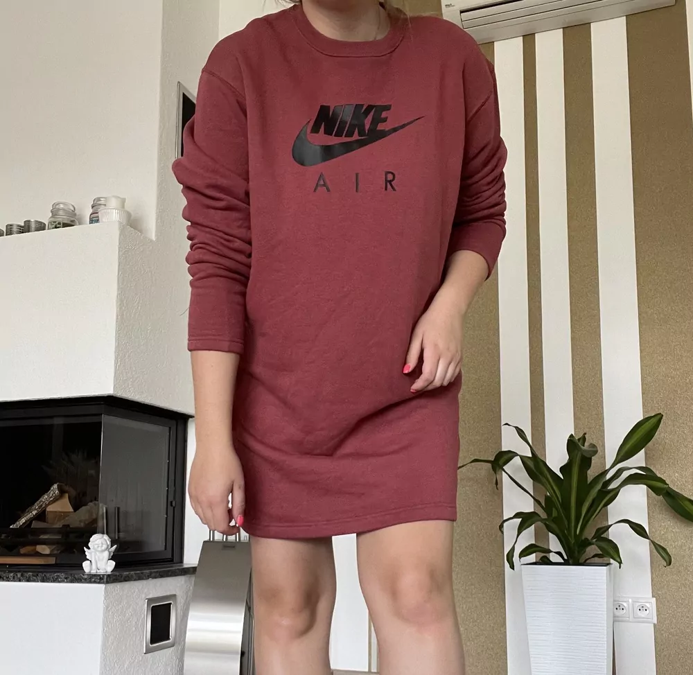 Dámské mikinové šaty Nike