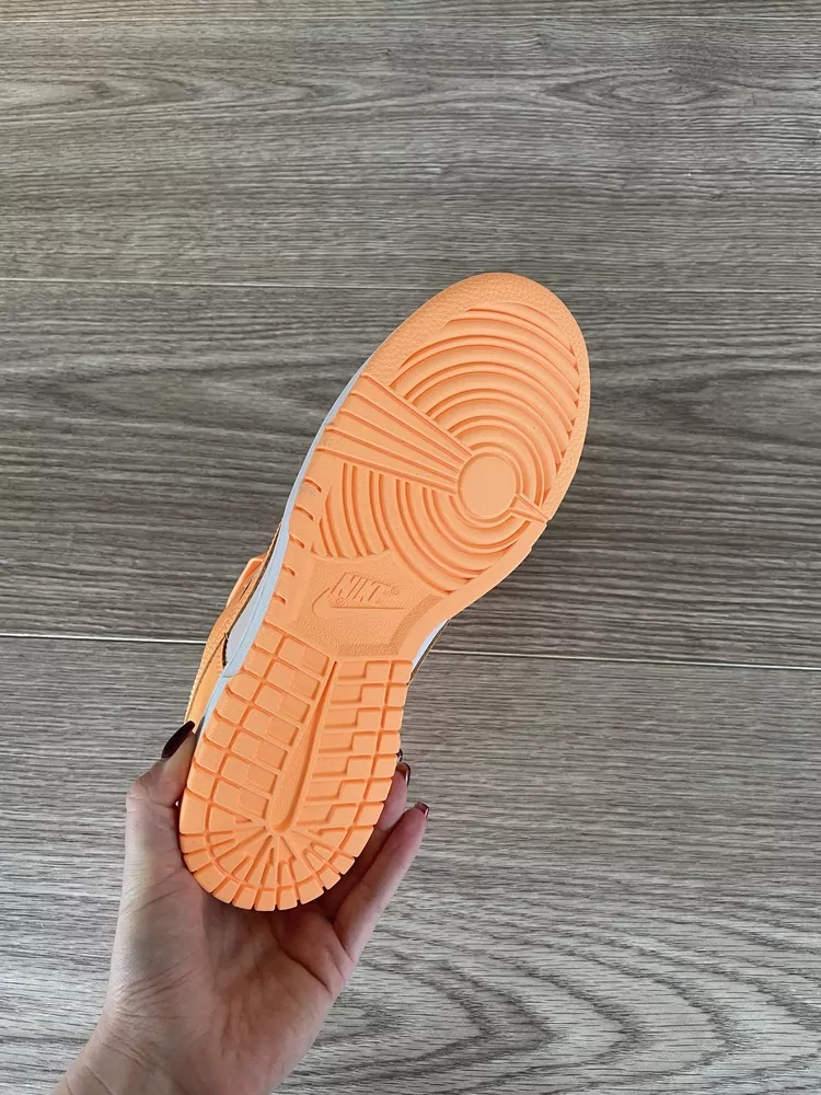 Dámské boty Nike Dunk Low