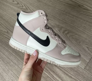 Dámské boty Nike Dunk High
