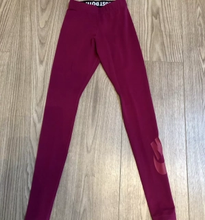 Dámské legíny Nike