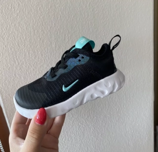 Dětské botičky Nike Lucent BBY DRGN
